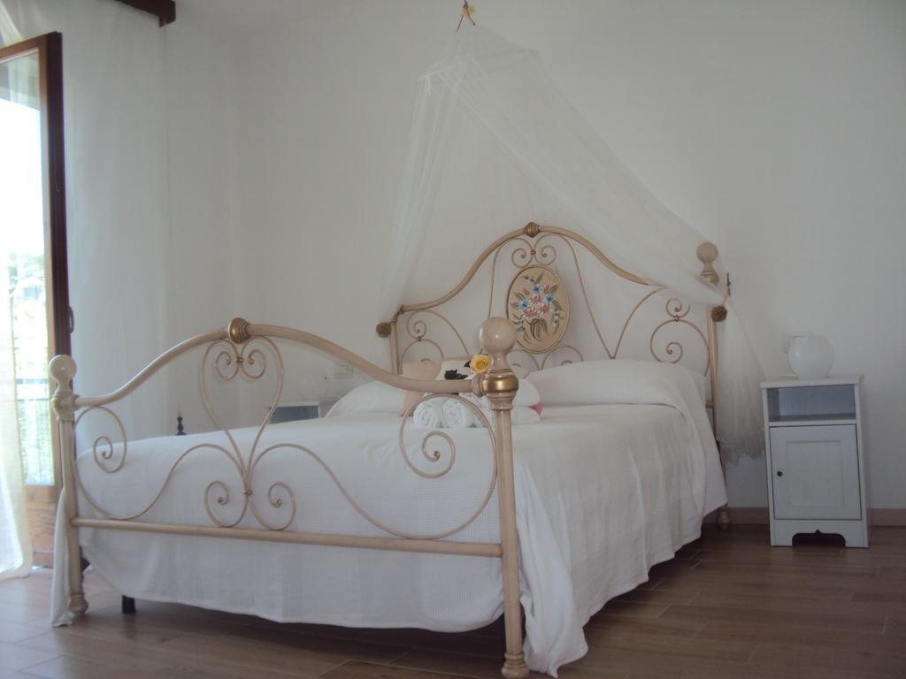 B&B Rosa Del Garda Λατζίζε Δωμάτιο φωτογραφία